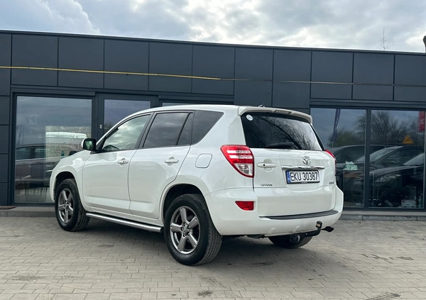 Toyota RAV4 cena 49900 przebieg: 215000, rok produkcji 2012 z Grodków małe 466